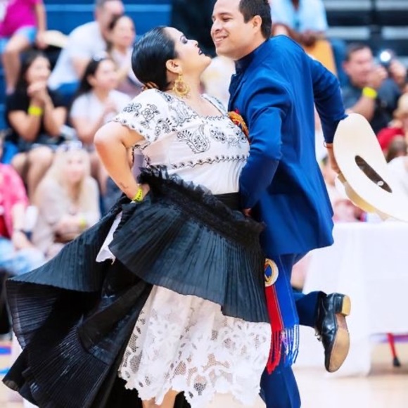 Meet your Posher, Greace - Picture 1 of 1